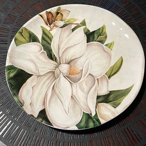 Pier 1 Imports Magnolia Luncheon Salad Dessert Plates 9- 3/4" (7 Plates)